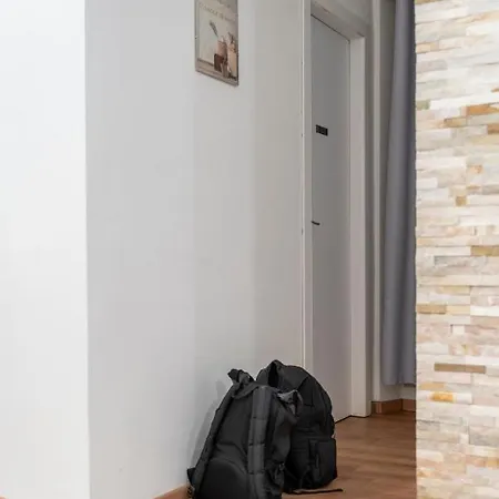 Aurelia Guest house