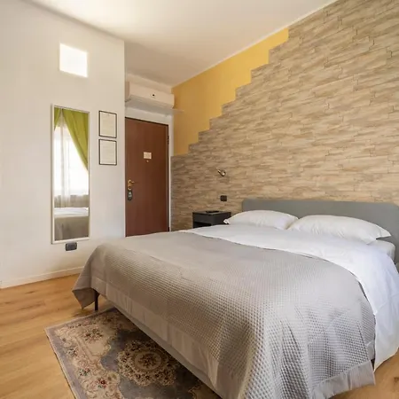 Aurelia Guest house 3*