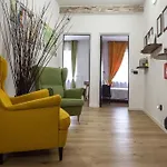 Aurelia 4*